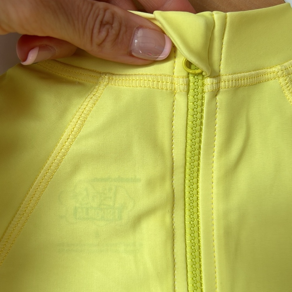 SpongeBob Swimsuit - Picture 4 of 6